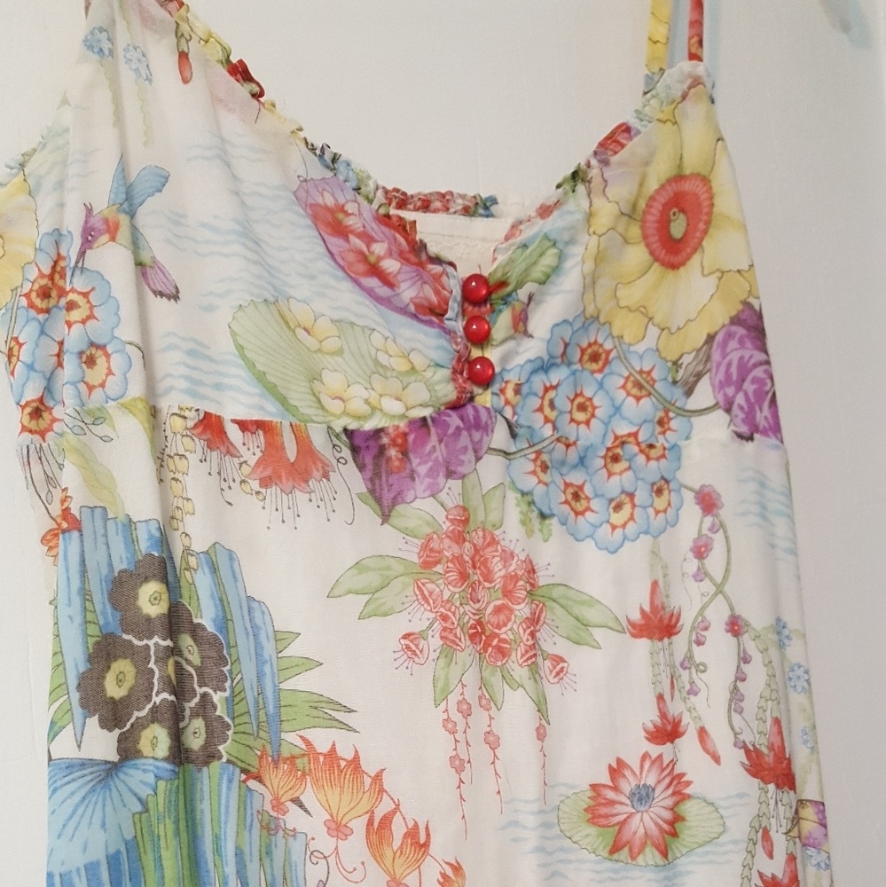 Deletta maxi with beautiful floral and bird print